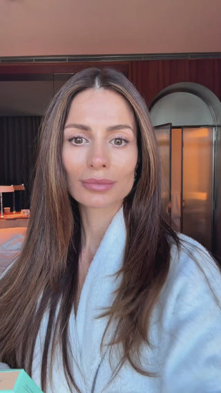 2025/Miracle_Powder_Mini_Gabriella.MOV